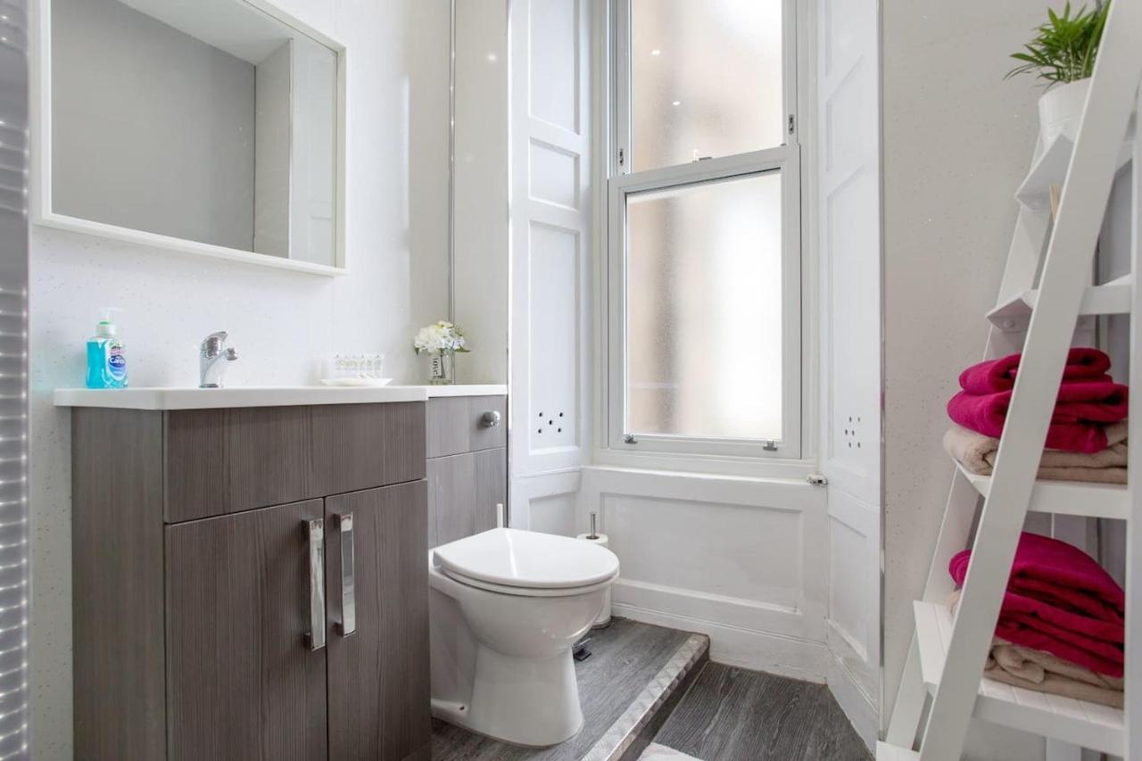 Stunning 2-Bed Apartment In Central EDI Eksteriør bilde